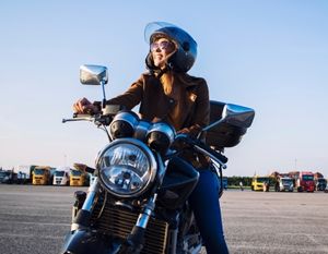 5 Safety Tips You Need to Know Before Getting on a Motorcycle