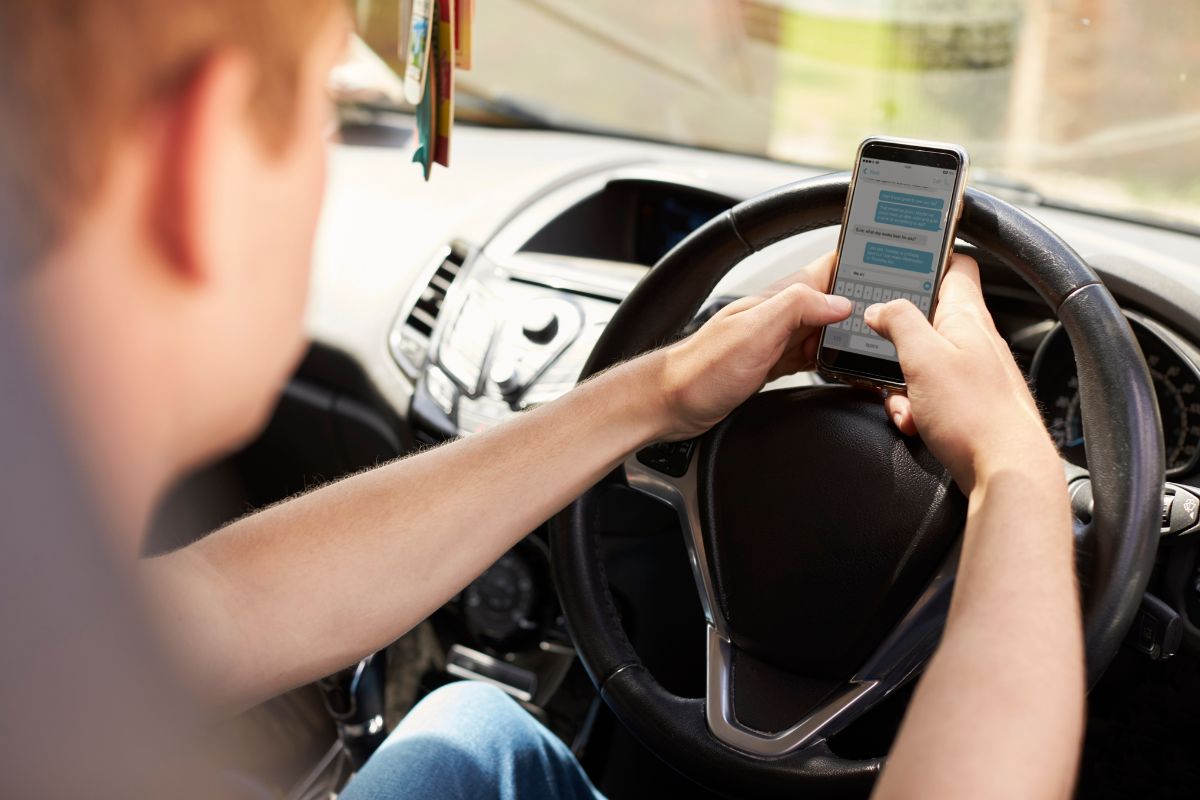 Green Bay Distracted Driving Accident Lawyers