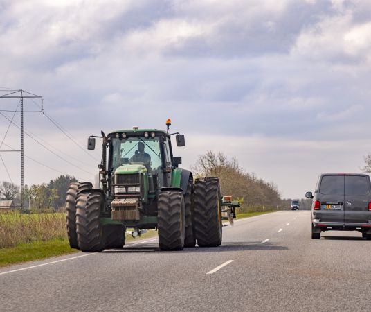 How to Safely Share the Road With Farmers